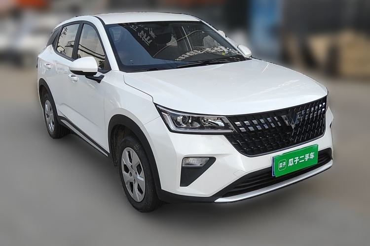 Used Wuling Alvez 2022 1.5L Manual Free-Style Model Front Right 45 Deg