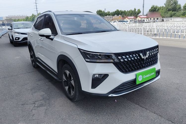 Used Wuling Alvez 2022 1.5L CVT Comfort Edition Front Right 45 Deg