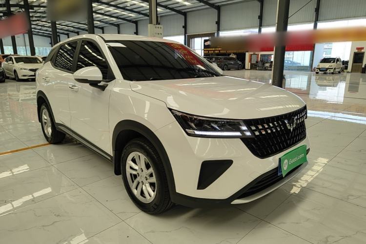 Used Wuling Alvez 2022 1.5L CVT Comfort Edition Front Right 45 Deg