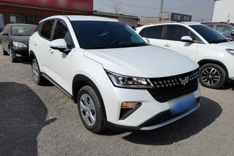 Used Wuling Alvez 2022 1.5L Manual Free-Style Model Front Right 45 Deg