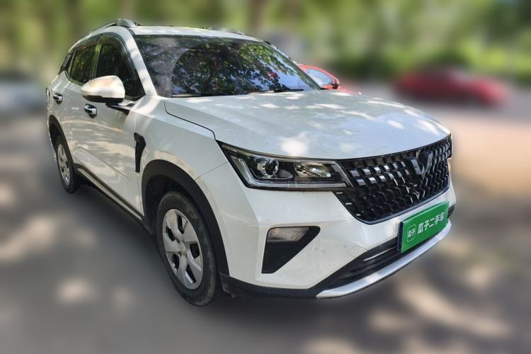 Used Wuling Alvez 2022 1.5L Manual Free-Style Model Front Right 45 Deg