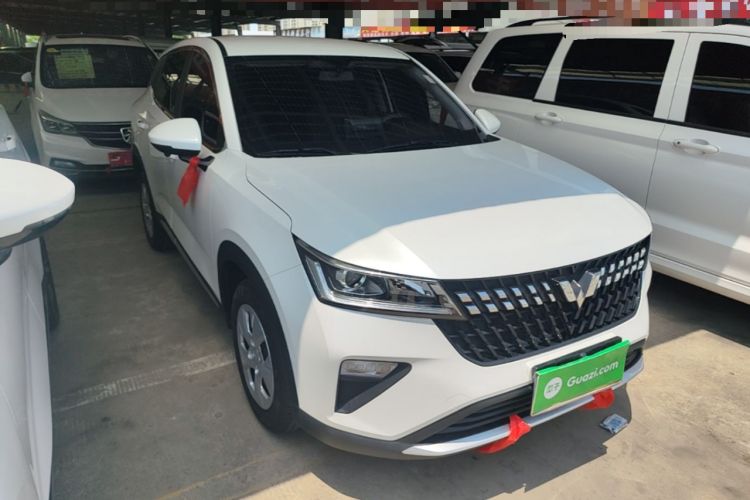 Used Wuling Alvez 2022 1.5L Manual Free-Style Model Front Right 45 Deg