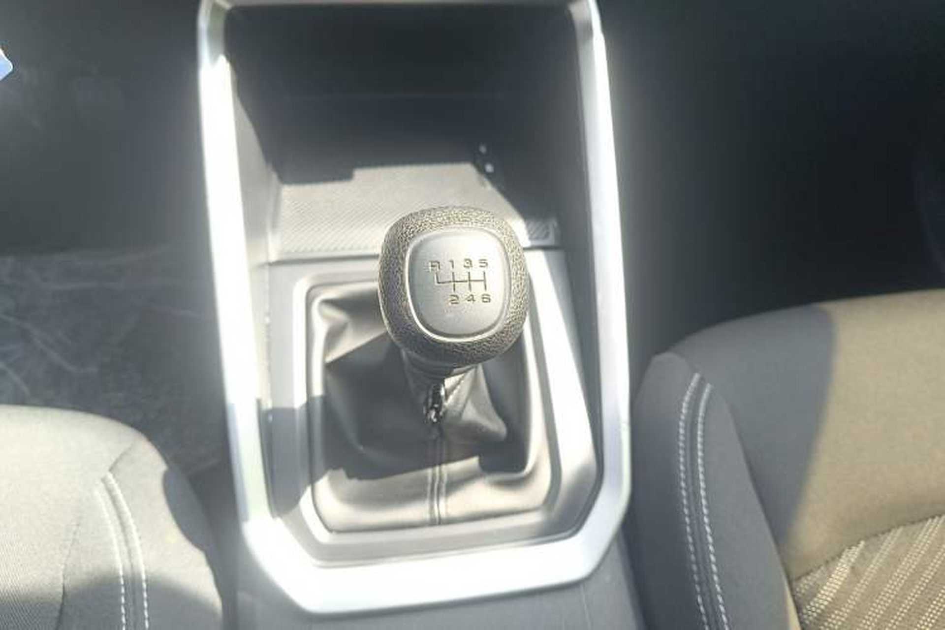 Used Wuling Alvez 2022 1.5L Manual Free-Style Model Gear Lever