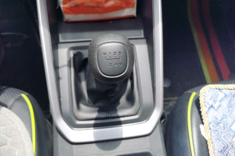 Used Wuling Alvez 2022 1.5L Manual Free-Style Model Gear Lever