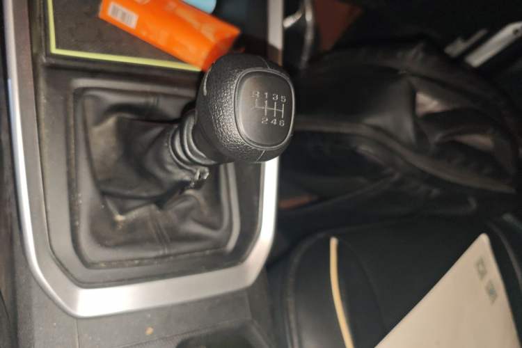 Used Wuling Alvez 2022 1.5L Manual Free-Style Model Gear Lever