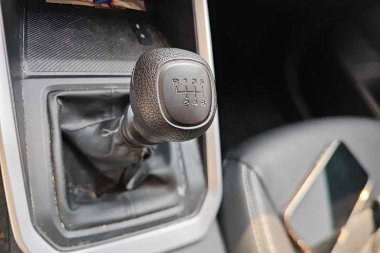 Used Wuling Alvez 2022 1.5L Manual Free-Style Model Gear Lever