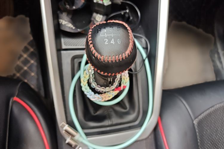 Used Wuling Alvez 2022 1.5L Manual Free-Style Model Gear Lever