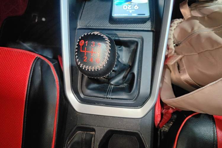 Used Wuling Alvez 2022 1.5L Manual Free-Style Model Gear Lever
