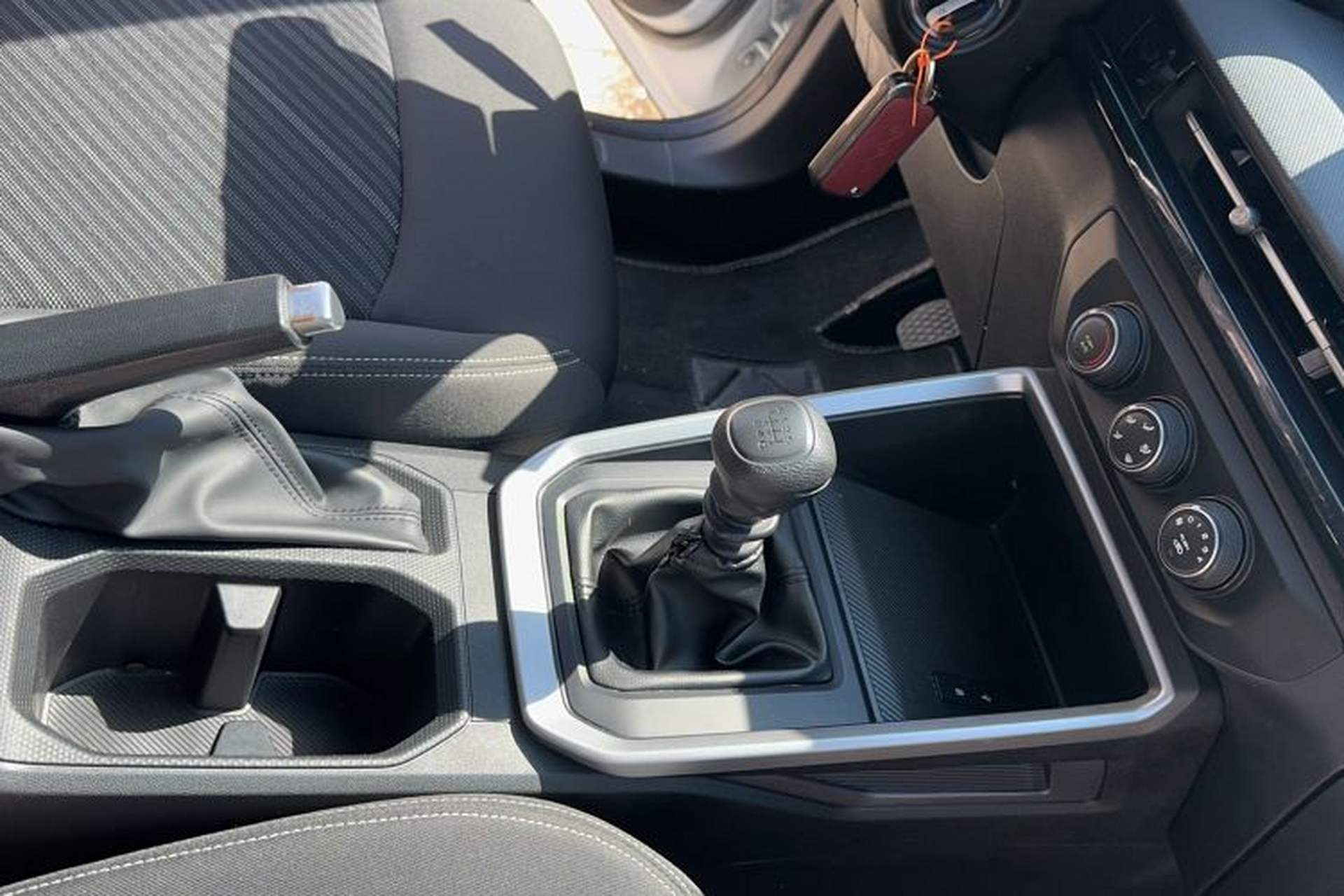 Used Wuling Alvez 2022 1.5L Manual Free-Style Model Gear Lever