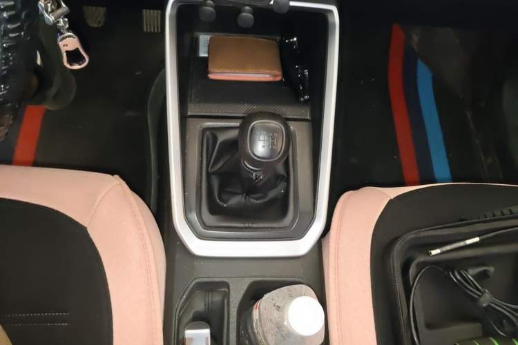 Used Wuling Alvez 2022 1.5L Manual Free-Style Model Gear Lever