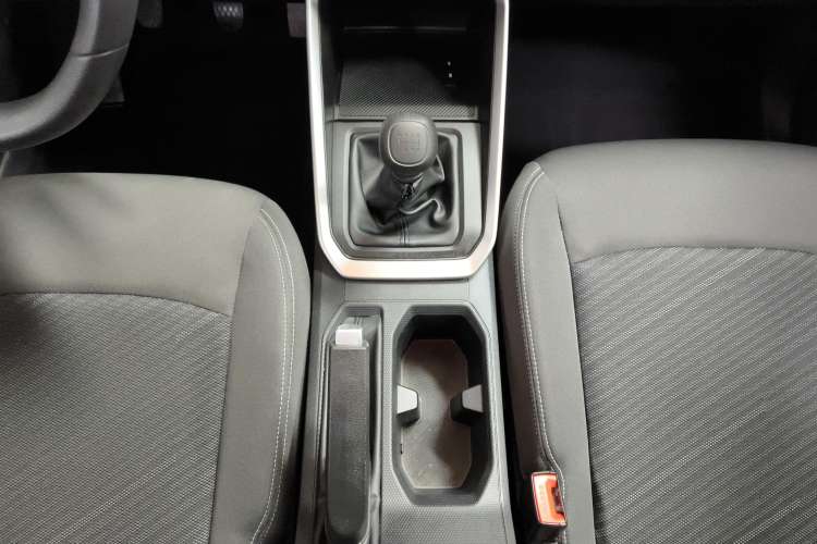 Used Wuling Alvez 2022 1.5L Manual Free-Style Model Gear Lever
