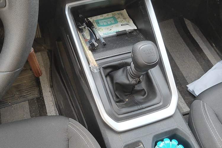 Used Wuling Alvez 2022 1.5L Manual Free-Style Model Gear Lever