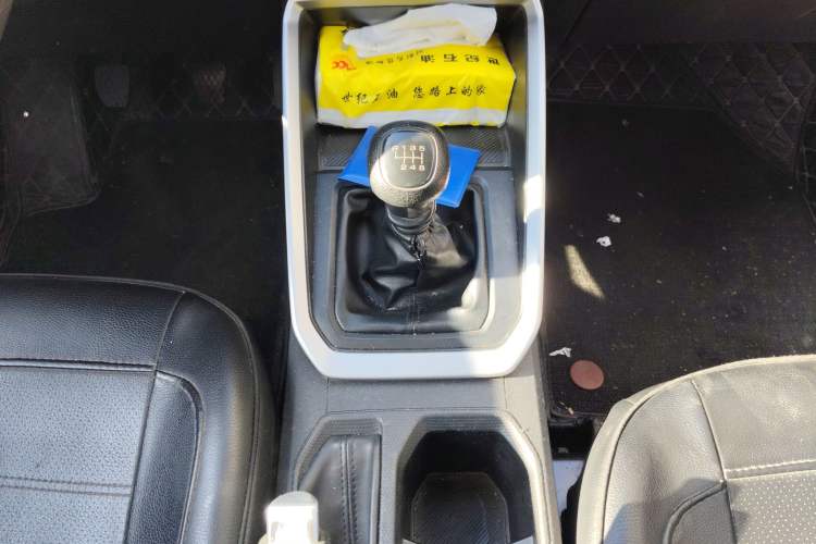 Used Wuling Alvez 2022 1.5L Manual Free-Style Model Gear Lever