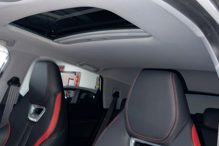 Used Wuling Alvez 2022 1.5T CVT Trendy & Cool Edition Headliner