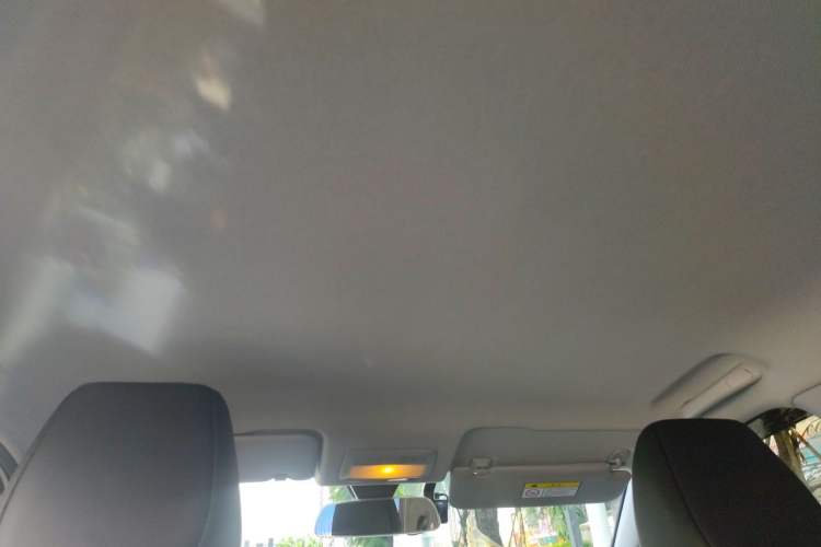 Used Wuling Alvez 2022 1.5L CVT Comfort Edition Headliner