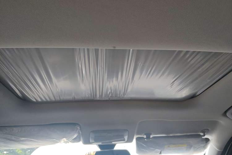 Used Wuling Alvez 2022 1.5L Manual Comfort Version Headliner