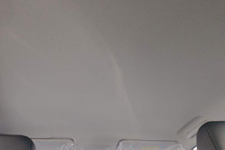 Used Wuling Alvez 2022 1.5L CVT Comfort Edition Headliner