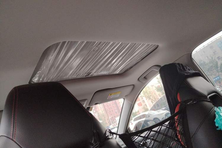 Used Wuling Alvez 2022 1.5T CVT Trendy & Cool Edition Headliner
