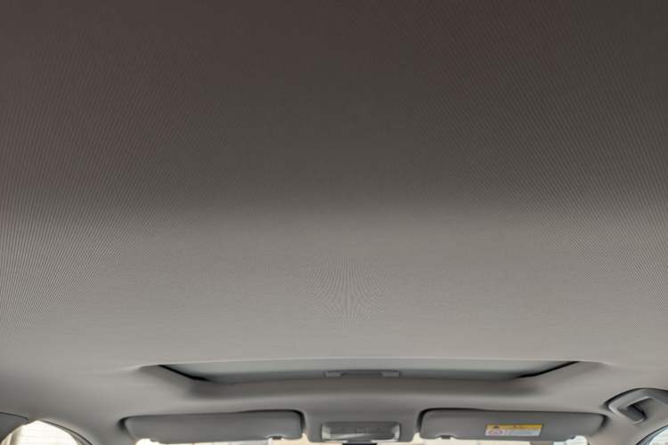 Used Wuling Alvez 2022 1.5L Manual Comfort Version Headliner