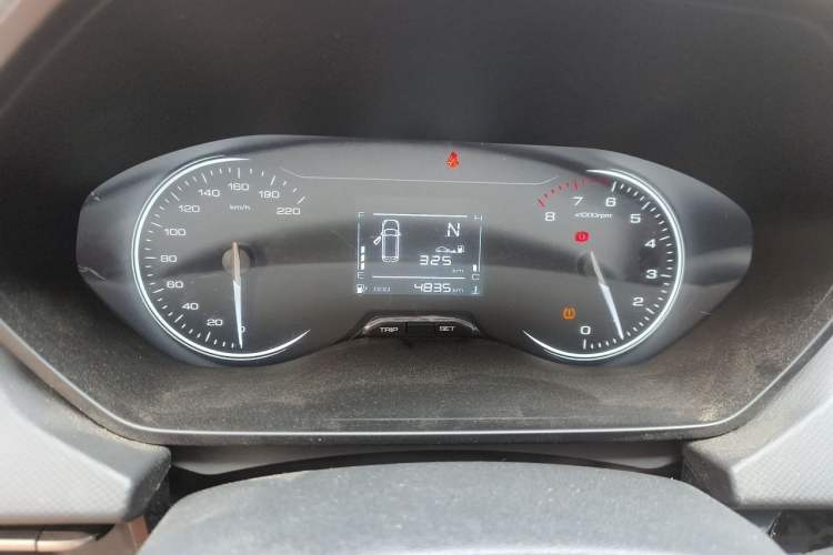 Used Wuling Alvez 2022 1.5L Manual Free-Style Model Instrument Cluster