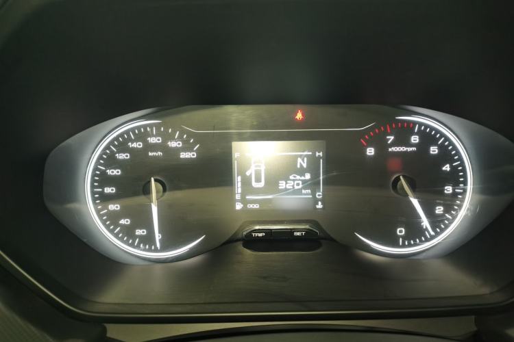 Used Wuling Alvez 2022 1.5L Manual Free-Style Model Instrument Cluster