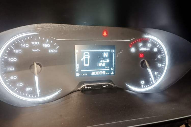 Used Wuling Alvez 2022 1.5L Manual Free-Style Model Instrument Cluster