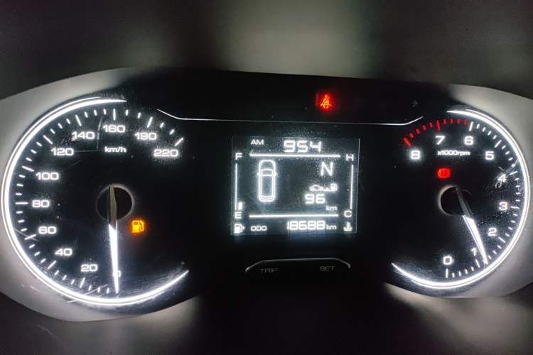 Used Wuling Alvez 2022 1.5L Manual Free-Style Model Instrument Cluster