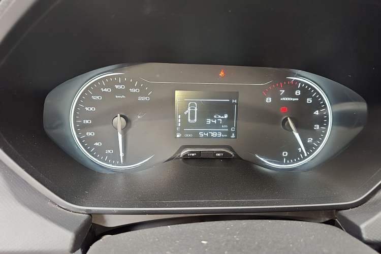 Used Wuling Alvez 2022 1.5L Manual Free-Style Model Instrument Cluster