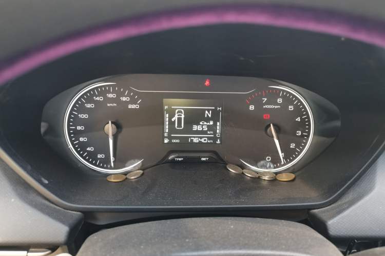 Used Wuling Alvez 2022 1.5L Manual Free-Style Model Instrument Cluster