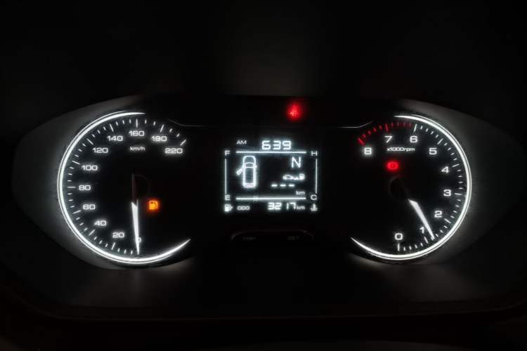 Used Wuling Alvez 2022 1.5L Manual Free-Style Model Instrument Cluster
