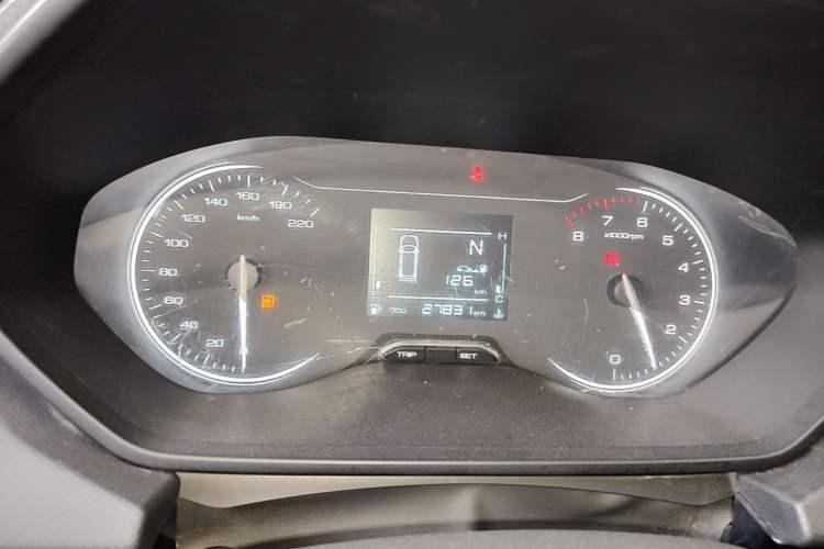 Used Wuling Alvez 2022 1.5L Manual Free-Style Model Instrument Cluster