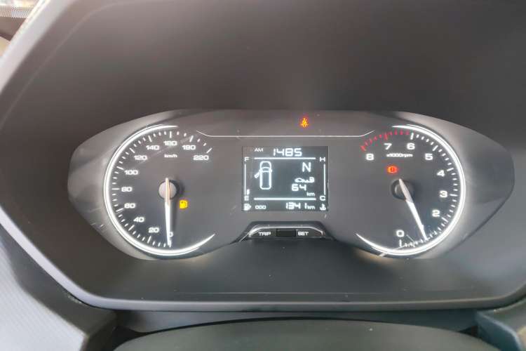 Used Wuling Alvez 2022 1.5L Manual Free-Style Model Instrument Cluster