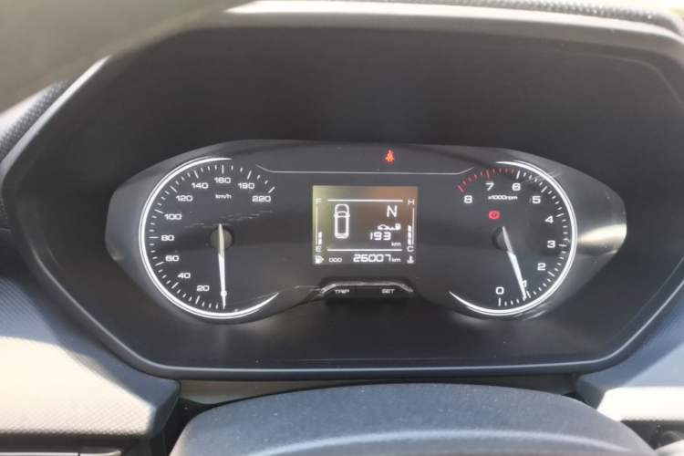 Used Wuling Alvez 2022 1.5L Manual Free-Style Model Instrument Cluster