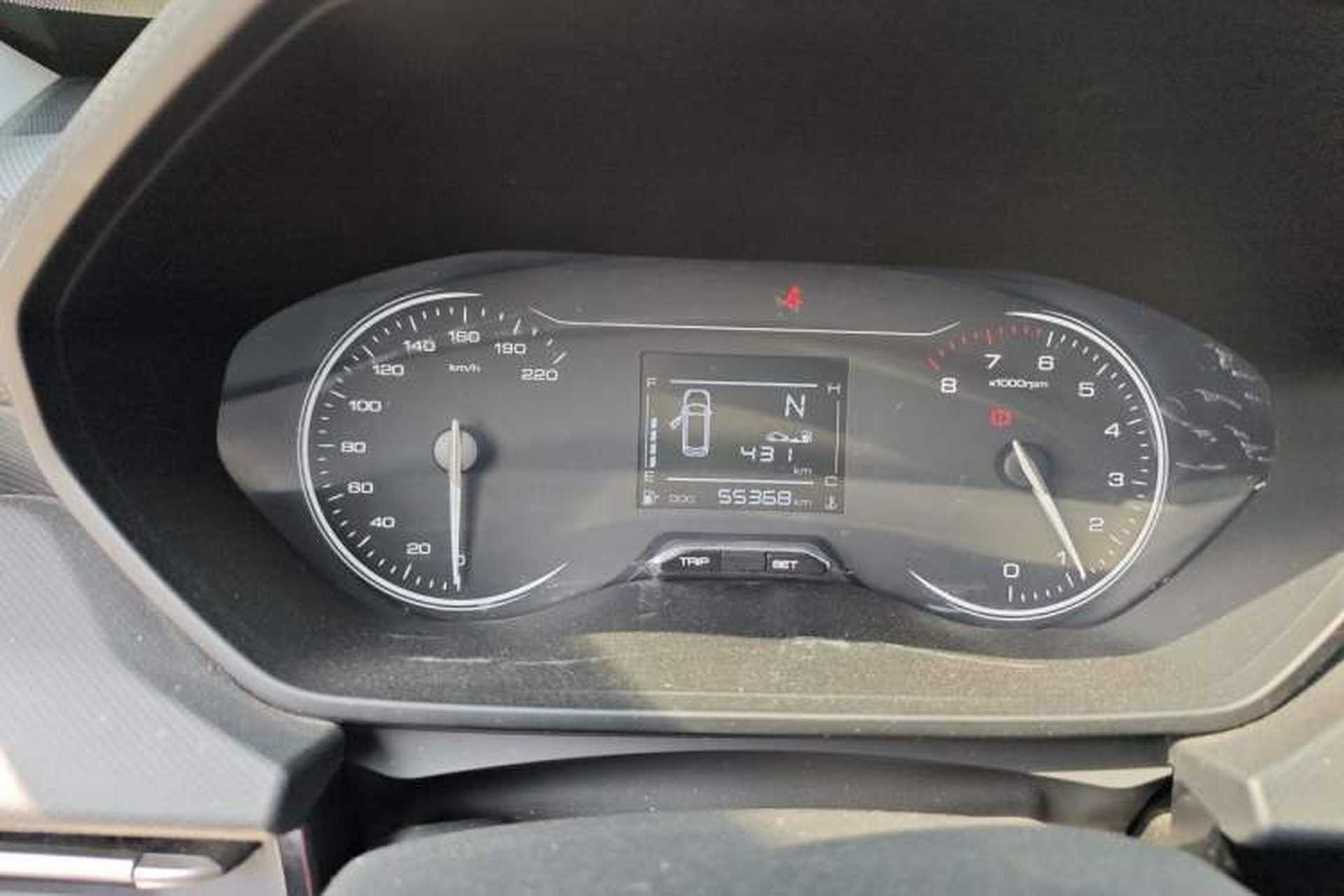 Used Wuling Alvez 2022 1.5L Manual Free-Style Model Instrument Cluster