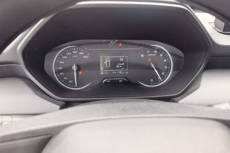 Used Wuling Alvez 2022 1.5L Manual Free-Style Model Instrument Cluster