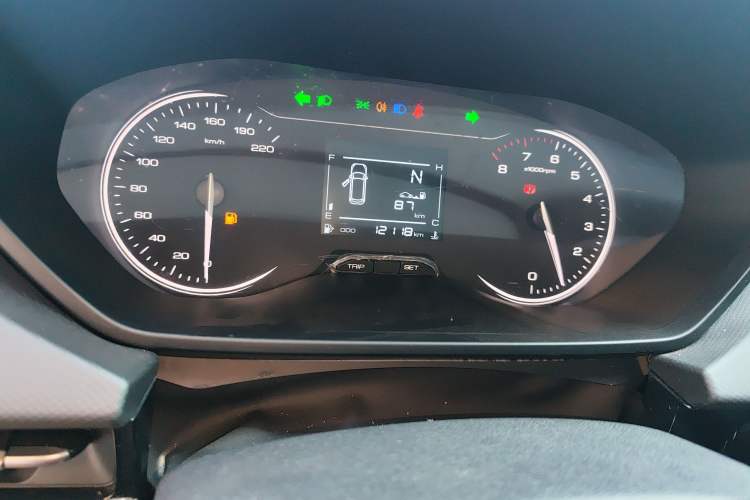 Used Wuling Alvez 2022 1.5L Manual Free-Style Model Instrument Cluster