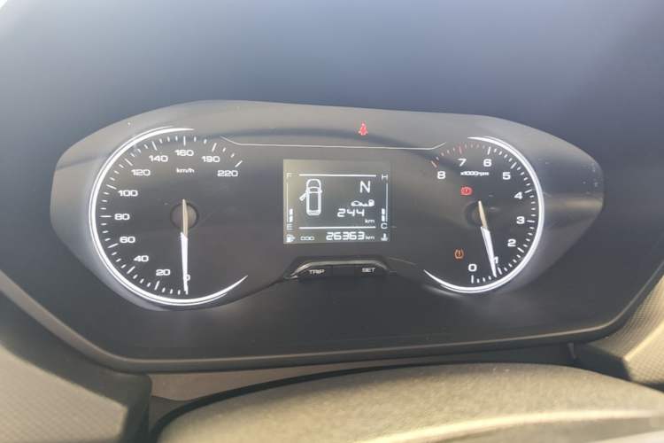 Used Wuling Alvez 2022 1.5L Manual Free-Style Model Instrument Cluster