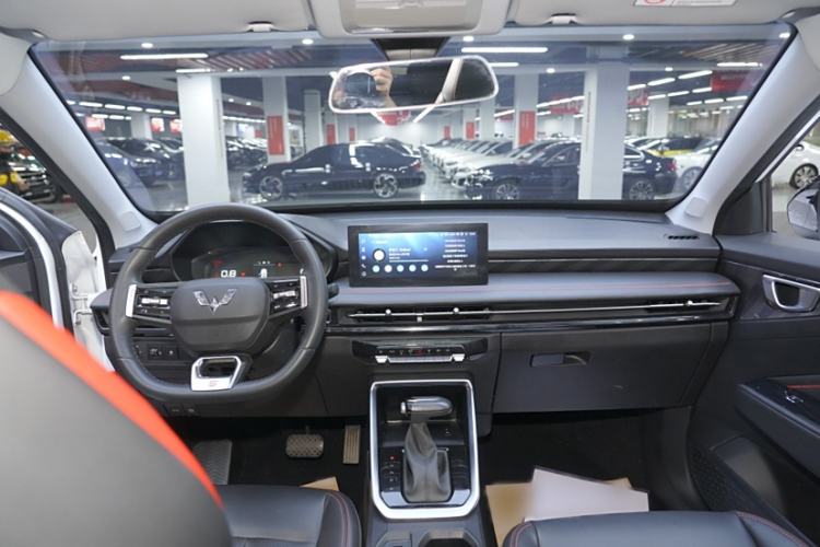 Used Wuling Alvez 2022 1.5T CVT Trendy & Cool Edition Interior 1