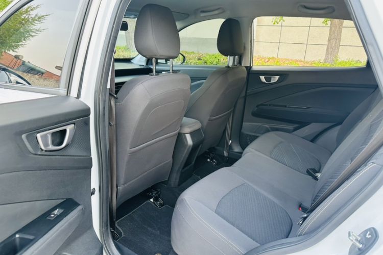 Used Wuling Alvez 2022 1.5L Manual Free-Style Model Interior 1