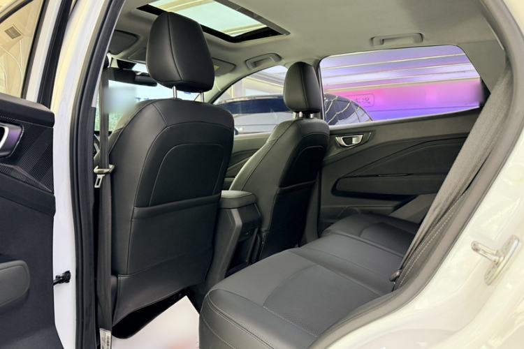 Used Wuling Alvez 2022 1.5L CVT Comfort Edition Interior 3