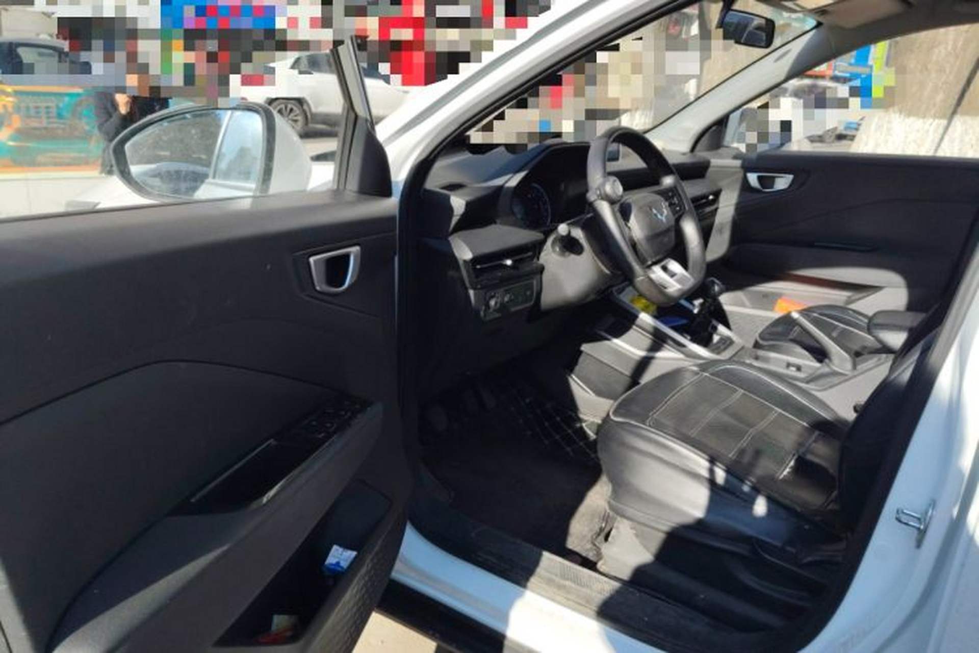 Used Wuling Alvez 2022 1.5L Manual Free-Style Model Interior 3