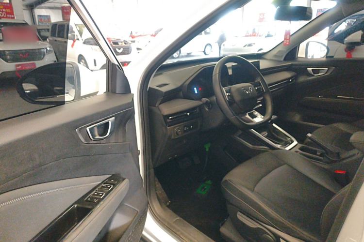 Used Wuling Alvez 2022 1.5L CVT Comfort Edition Interior 3