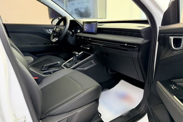 Used Wuling Alvez 2022 1.5L CVT Comfort Edition Interior 4