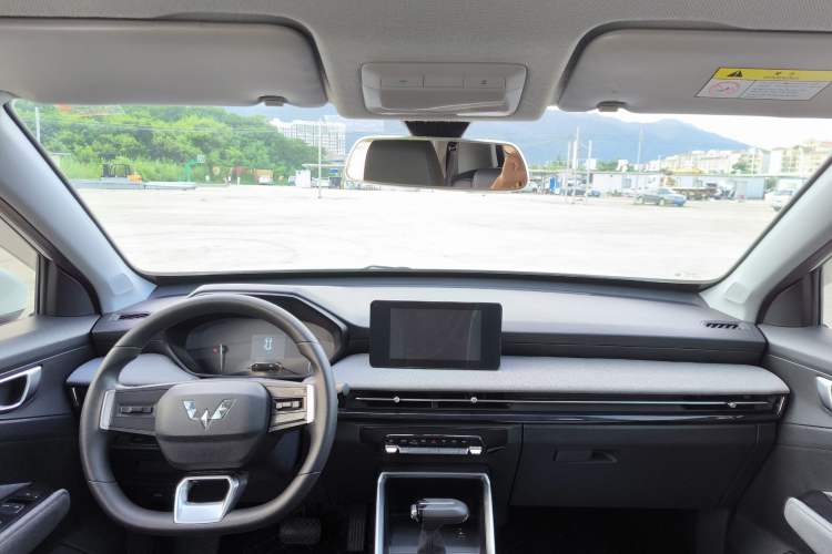 Used Wuling Alvez 2022 1.5L CVT Comfort Edition Interior 4