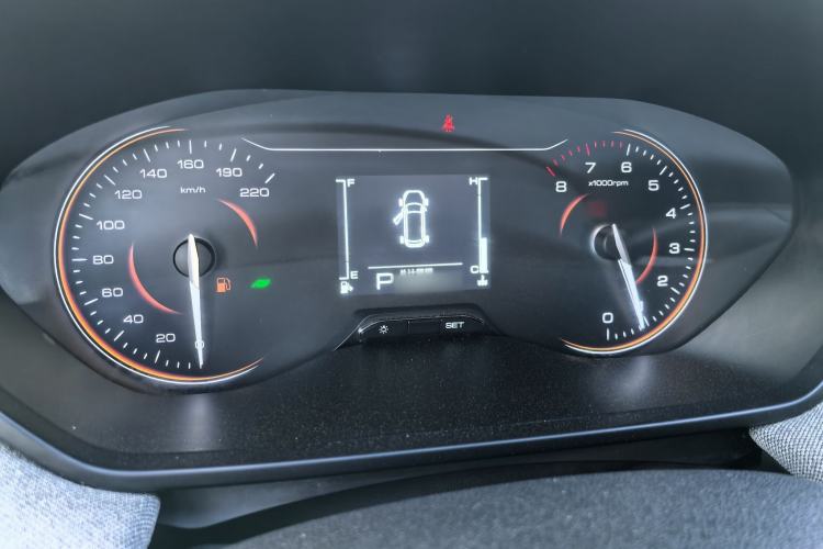 Used Wuling Alvez 2022 1.5L CVT Comfort Edition Interior 5