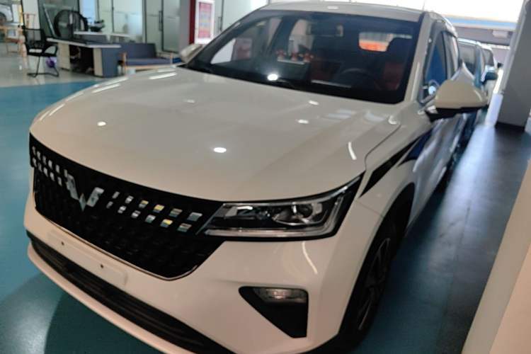 Used Wuling Alvez 2022 1.5L Manual Free-Style Model Guazi used car, China used car export, Used car for sale, Used  cars, Cheapest cars for sale