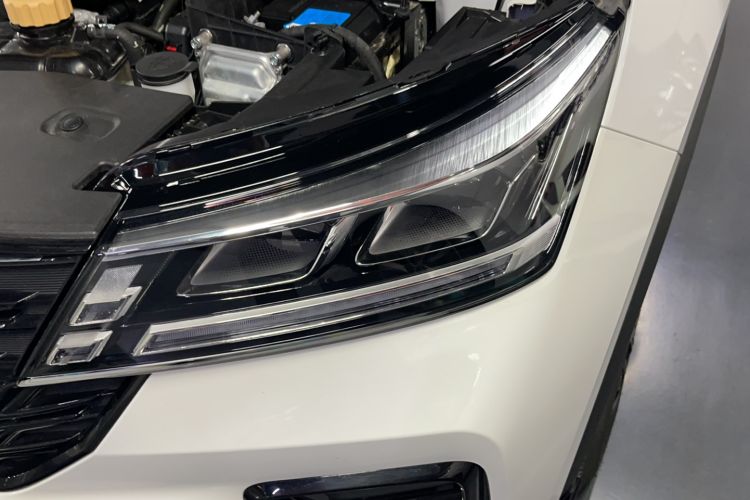Used Wuling Alvez 2022 1.5T CVT Trendy & Cool Edition Left Front Headlight