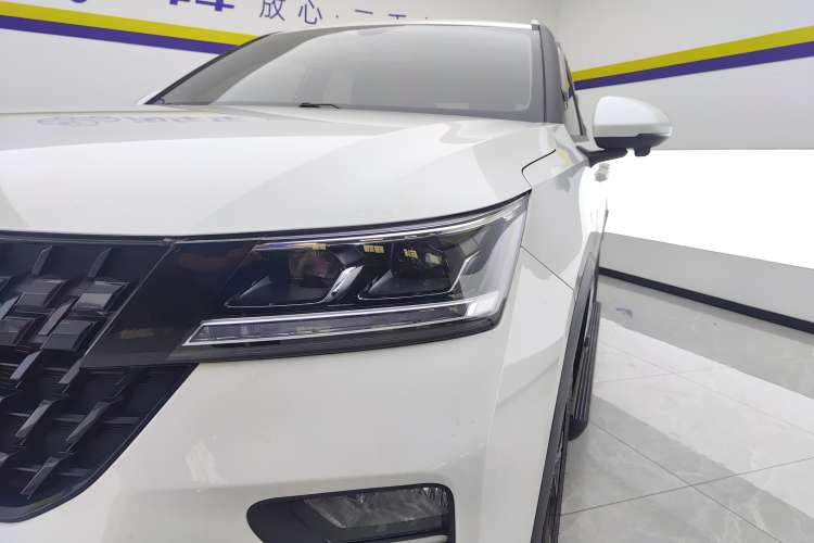 Used Wuling Alvez 2022 1.5L CVT Comfort Edition Left Front Headlight