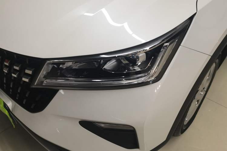 Used Wuling Alvez 2022 1.5L Manual Free-Style Model Left Front Headlight