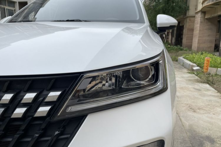 Used Wuling Alvez 2022 1.5L Manual Free-Style Model Left Front Headlight